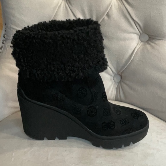 Guess Black Suede Winter Ankle Boots Size 6.5 - Picture 4 of 8